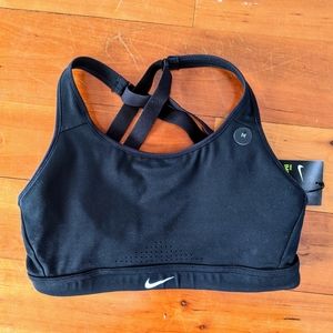 NWT Nike High Impact Sports Bra